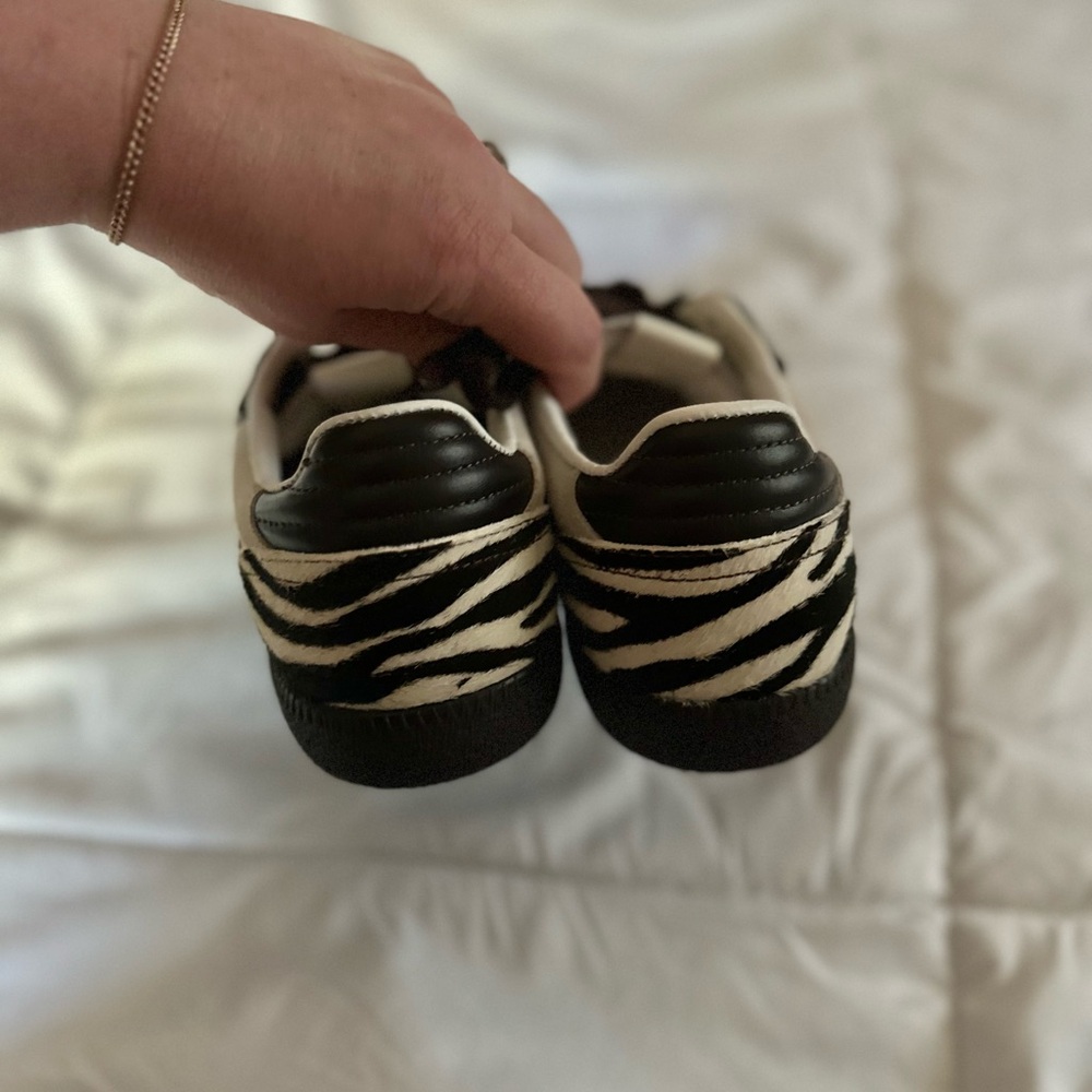 Alohas 490 Rife Animal Print Sneaker, Zebra, NWOB, Size 6.5 - Picture 5 of 5